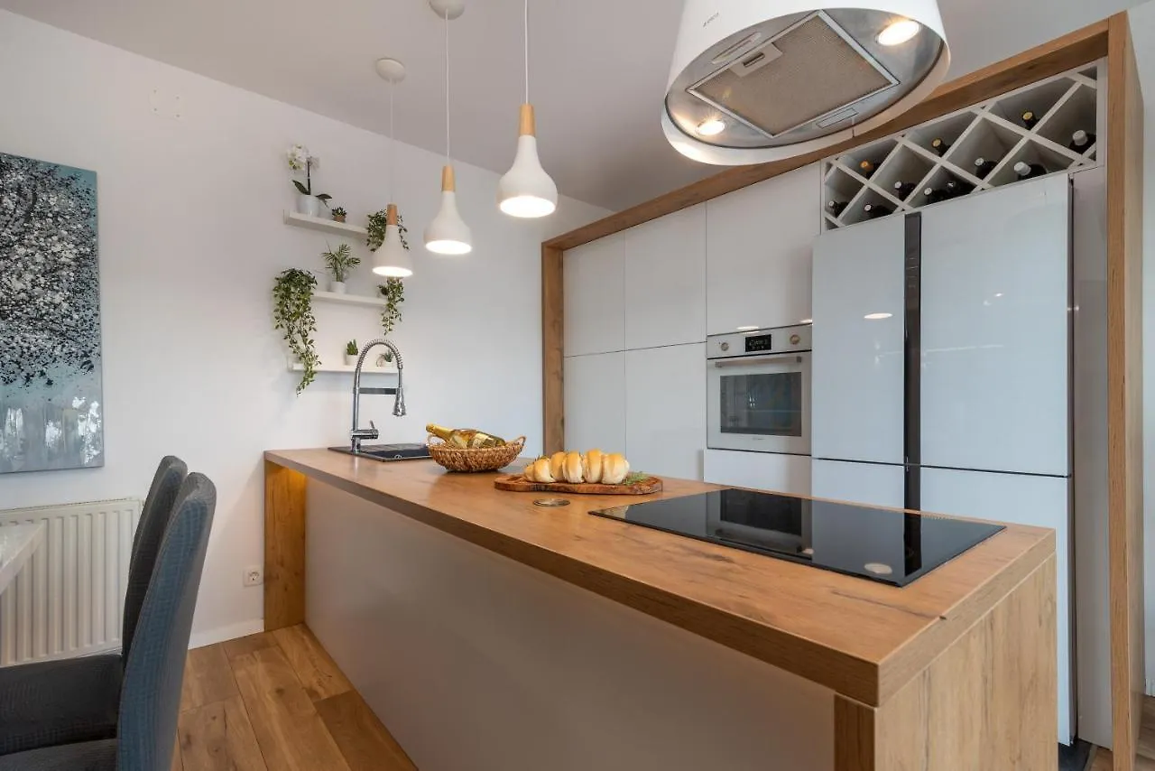 Apartman Tragos Trogir 0*,