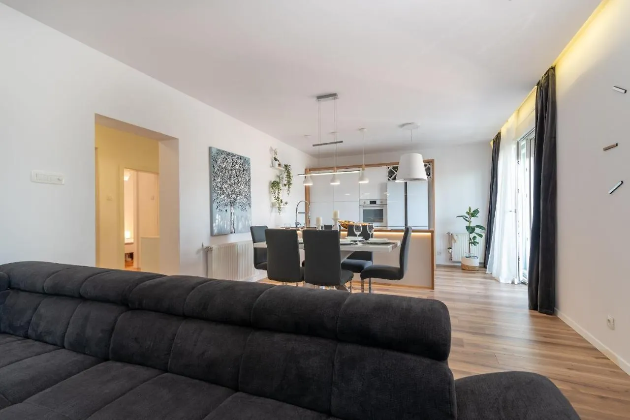 Apartment Apartman Tragos Trogir Croatia