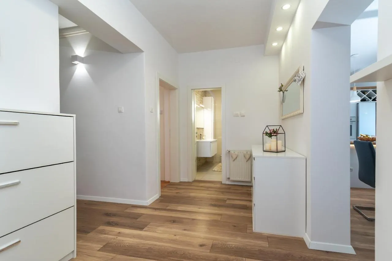 Apartman Tragos Trogir Croatia